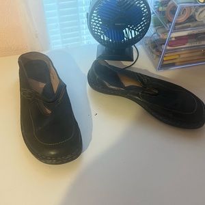 Born black flat shoes size 8